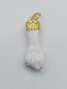 Vergoldete weiße Figa Hand Böser Blick Schutz Glücksbringer Talisman - Bild 1 von 8