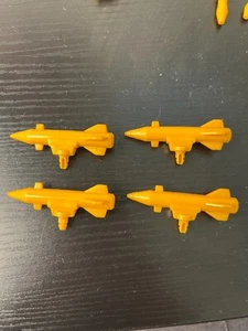 4 Centurions Hornet MISSILE lot rocket original 1986 weapon accessory part - Picture 1 of 2