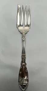 1881 Rogers La Vigne Grapes 1908 Grape Silverplate Meat Serving Fork - Picture 1 of 9