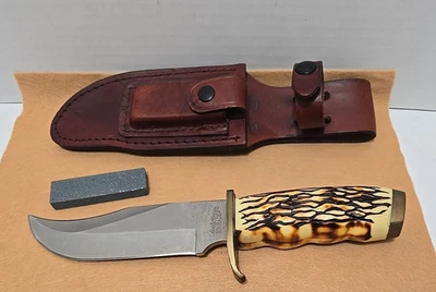 Cuchillo de cazador Schrade 171UH Tío Henry Pro EE. UU. con funda y piedra de afilar Foto 1 de 4