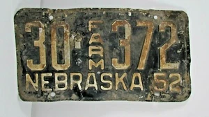 Matrícula de metal de granja de Nebraska 1952 de colección 30-372 ne original del condado - Imagen 1 de 4