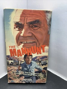VHS: The Manhunt: MEDIA: Ernest Borgnine Bo Svenson 1984 Full Flap Sleaze Action - Bild 1 von 5