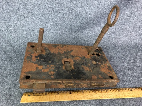 Antique Iron Working Door Lock Hardware w Skeleton Key Cover