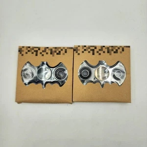 Menge 2 Batman Logo Fidget Spinner Metall (Chrom Schwarz & Silber) - Bild 1 von 6