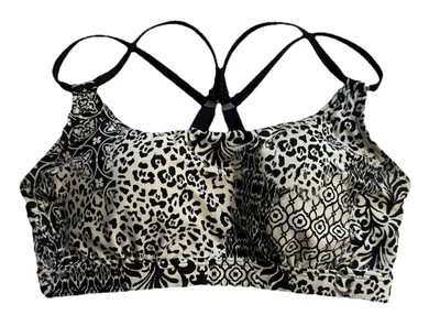 Top de bikini Sunsets con aros. Muy de apoyo.  Negro Blanco 32D Foto 1 de 4