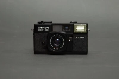 Chinon 35F-EE – Appareil photo argentique compact - Photo 1/3