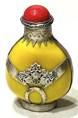 Botella de tabaco de perfume vintage antigua china de vidrio montada en metal con marca antigua Foto 1 de 4