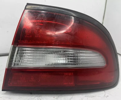 1994-1996 MITSUBISHI GALANT GENUINE OEM RIGHT TAIL LAMP PASSENGER TAIL LIGHT - Image 1 of 4