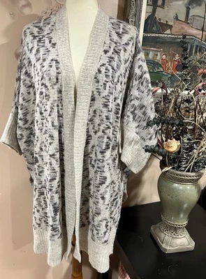 Peruvian Connection  Alpaca Wool Blend Open Knit Poncho Cardigan Size M/L - Image 1 of 4