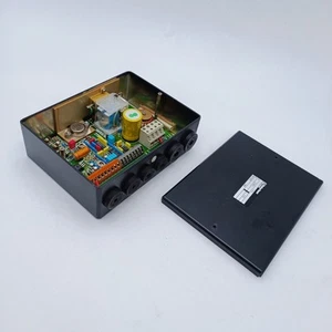 Robertson Tritech J101A 21100011 Simrad Autopilot Junction Box 12-32V f/ AP2500 - Picture 1 of 14