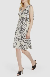 $320 Nic+Zoe Women's Beige Etched Leaves Printed Cowl Neck Tie Dress Size 2 - Picture 1 of 2
