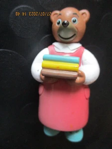 Figurine Petit ours Brun " Maman livres " - Picture 1 of 3