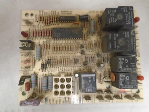 Goodman Defrost Board B18099-13; 1012-83-9337A--"USED" - Picture 1 of 1