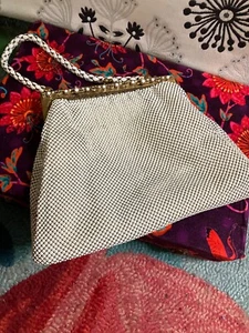 Vintage Whiting and Davis White Mesh Drop Bag with Cool Handle - Picture 1 of 10
