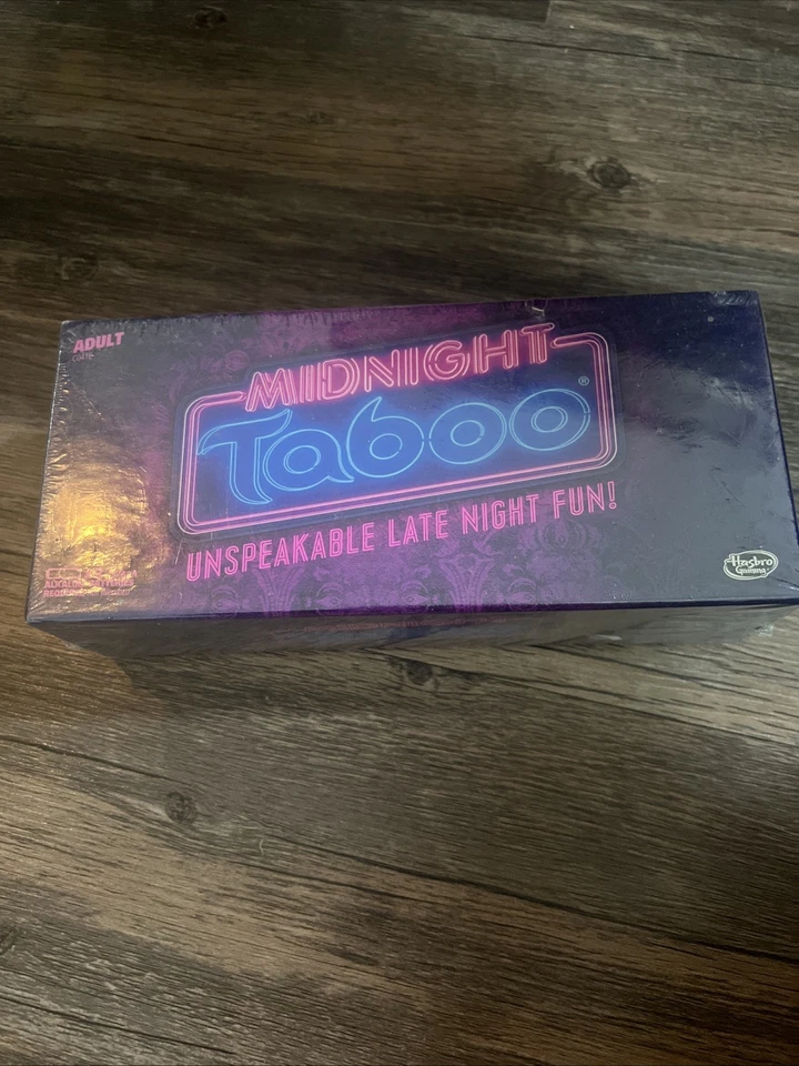 Hasbro Midnight Taboo Adult Party Juego de Mesa - ¡Indescriptible Diversión Nocturna! Foto 1 de 1
