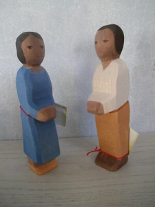 Ostheimer Figuren Familie II Mutter und Vater dunkelhäutig 10002 10001 Frau Mann - Bild 1 von 5