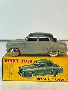 Dinky No. 24u Simca 9 Aronde Sedan with Original Box - Picture 1 of 21
