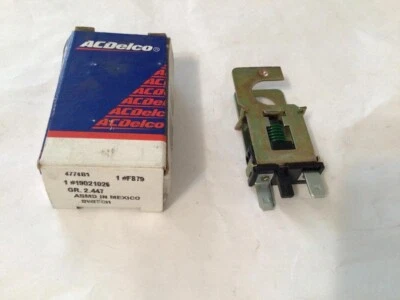 Interruptor de luz de freno AC Delco # F879 (para Ford Taurus 1990-1999, Mercury Sable) Foto 1 de 3