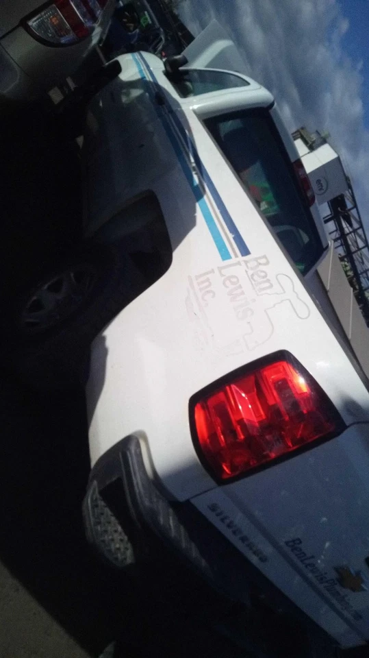 Conjunto de eje trasero usado para camioneta Chevrolet Silverado 1500 2016 4,3 L 8,6 Foto 1 de 4