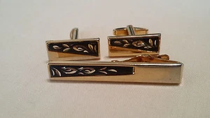 Mid Century Foster Mens Cuff Links & Tie Clip Gold Tone/Design/Made in USA - Picture 1 of 5