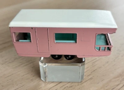 Antiguo remolque Matchbox Lesney #23d 1965 caravana rosa en caja E3 todo original Foto 1 de 4