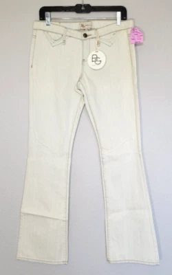 NWT BCBGeneration Triangle Pocket Flare Sunbleached Jeans 28 - Image 1 of 4