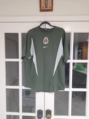 Тренировочная футболка Nike для национальной сборной Мексики размер средний начало 2000-х - Изображение 1 из 4