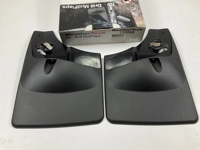 SCRATCHED AS SHOWN - 120044 Rear Mudflap 15-18 Ford F-150, 15-18 Ford Lobo - Image 1 of 4