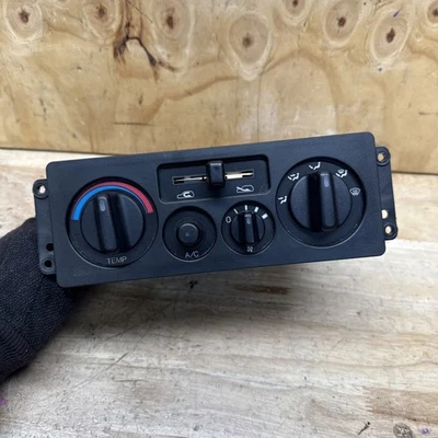 1995-2002 ISUZU TROOPER AC Heater Climate Control Temperature Unit OEM 95-02 - Imagem 1 de 4