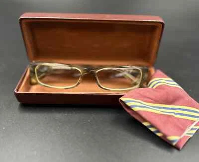 Estojo e óculos de prescrição Brooks Brothers Country Club - Imagem 1 de 4