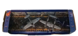 (4) HOT WINGS Aerei pressofusi B-17 P-51 Mustang P-38 Lightning F4U Corsair NOS - Foto 1 di 11