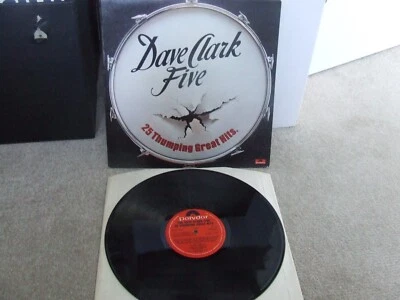 DAVE CLARK FIVE LP 25 THUMPING GREAT HITS POLTV7 1978 - Image 1 of 2