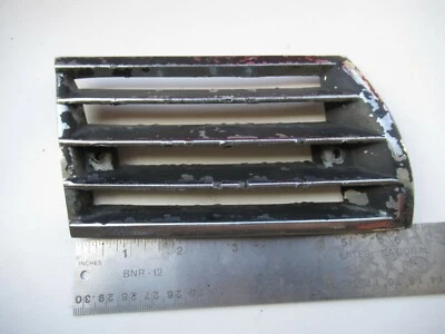 Porsche 911/912 ('69-'72) Horn Grille RIGHT  90155943227    #18 Foto 1 de 4