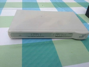 Interrupteur double vitesse OfficeConnect 10/100 Mbps 3com 3C16790A 10/100 Mbps 5x RJ45 10/100 Mbps - Photo 1/1