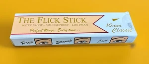 Delineador de ojos The Flick Stick 10 mm Midnight Black Perfect Wings Box - Imagen 1 de 5