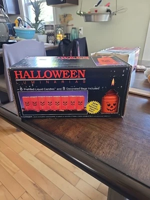 Vintage Lámpara EE. UU. Halloween Luminarias Velas Aceite Líquido Bolsas Calabaza NoS Foto 1 de 4