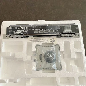 Hawthorne Village Johnny Cash The Man In Black Dome Car w/ Controller - Picture 1 of 4