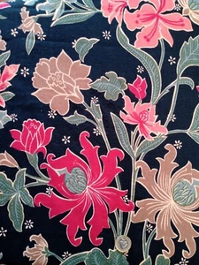 Vintage remnant of FLORAL Liberty of London VARUNA WOOL fabric approx 60 x 110cm - Picture 1 of 4