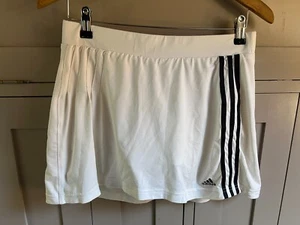 Pantalones cortos deportivos Adidas Response Climalite | Damas | Blanco/Negro | Talla 14 - Imagen 1 de 7