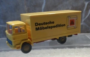 Wiking (pista H0) 436/15 camión mb lp 1317 expedición alemana de muebles - Imagen 1 de 7