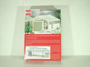 BUSCH HO SCALE GREEN HOUSE OR GARDEN CENTER 1547 - Picture 1 of 3