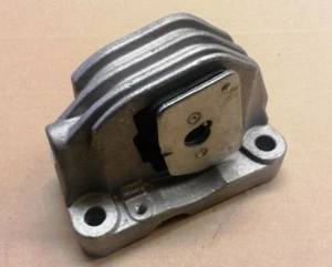 Oben Motorlager Motorhalter Für Volvo S60 S80 V70 XC70 XC90 2.4D - Bild 1 von 1