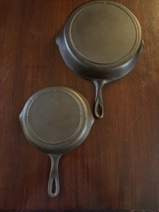 Lot Of 2 Vintage Lodge Skillet!1 Notch 8 Skillet And 3 Notch 5 Skillet.Re-season - Picture 1 of 7