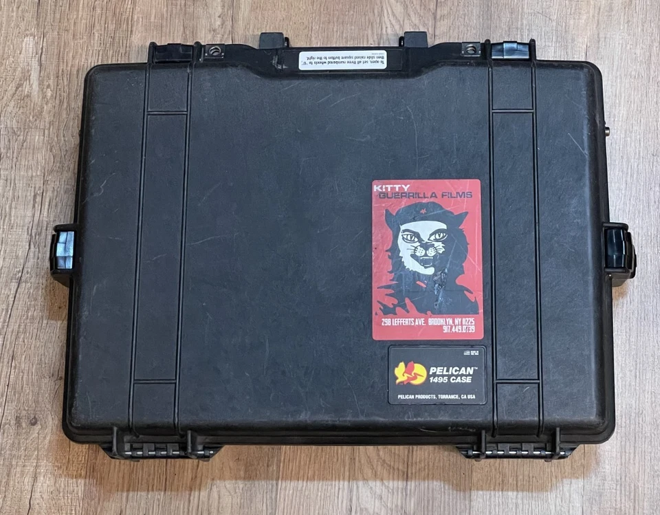 Funda para Laptop PELICAN 1495 Impermeable Antigolpes con Combo Bloqueo Espuma, Ligeramente Usada Foto 1 de 4