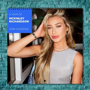 McKinley Richardson 2026 calendario da parete 12 mesi calendario celebrità regalo fan - Foto 1 di 4