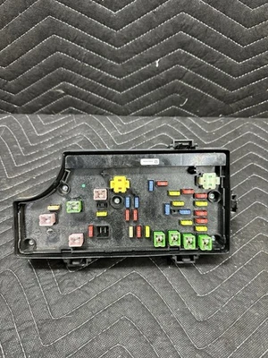 Chrysler 200 Dodge Avenger 2011-2014 caja de fusibles TIPM P04692346AC OEM Foto 1 de 4