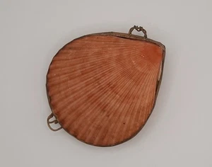 Vintage Scallop Seashell Trinket Box - Picture 1 of 4