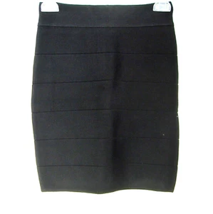 BEBE NWT BODY CONE BONDAGE EXPOSED ZIPPER SKIRT SIZE XS SOLID BLACK - Picture 1 of 11