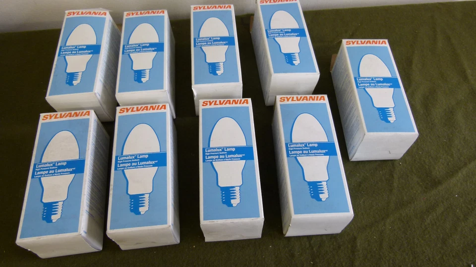 Lot of 9 - Sylvania 67506-1 LU100/MED High Pressure Sodium HID Light Bulb Clear - Image 1 of 4
