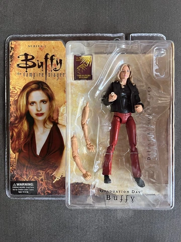 Buffy The Vampire Slayer - Diamond Select - Graduation Day Action Figure Cover